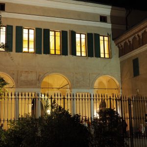 Francesco Toto Violin Shop: Palazzo Barbò-Meroni
